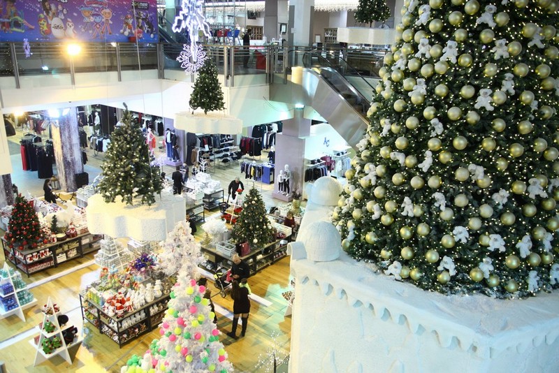 Let's Freeze the Christmas Moment at BHV